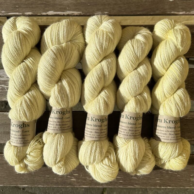 Cashmere lace blend, Hint of yellow